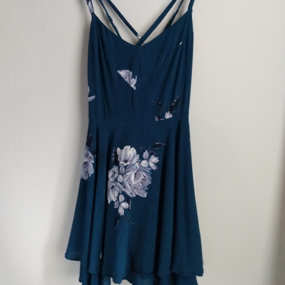 3/20$✂️GUC Kimchi Blue Strappy Sundress